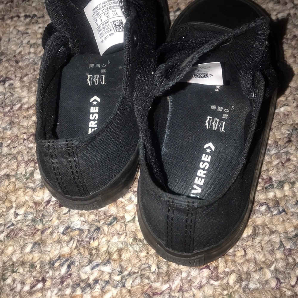 Converse - Picture 2 of 4